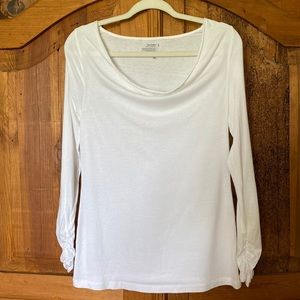 Old Navy Small Scoop Neck Cotton Tee w Ruched Sleeves. 🤩PERFECT CONDITION🤩